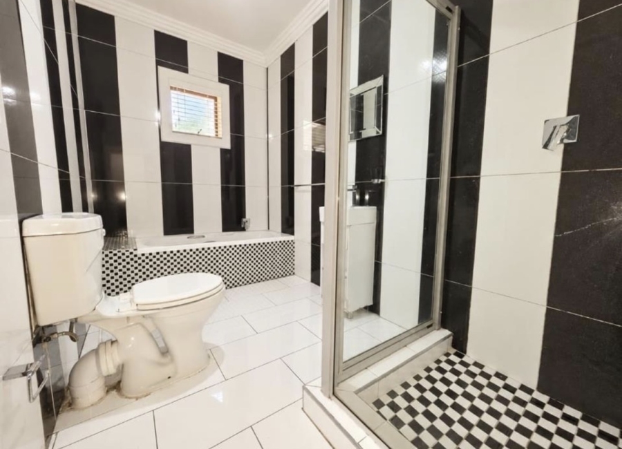 4 Bedroom Property for Sale in Brackendowns Gauteng