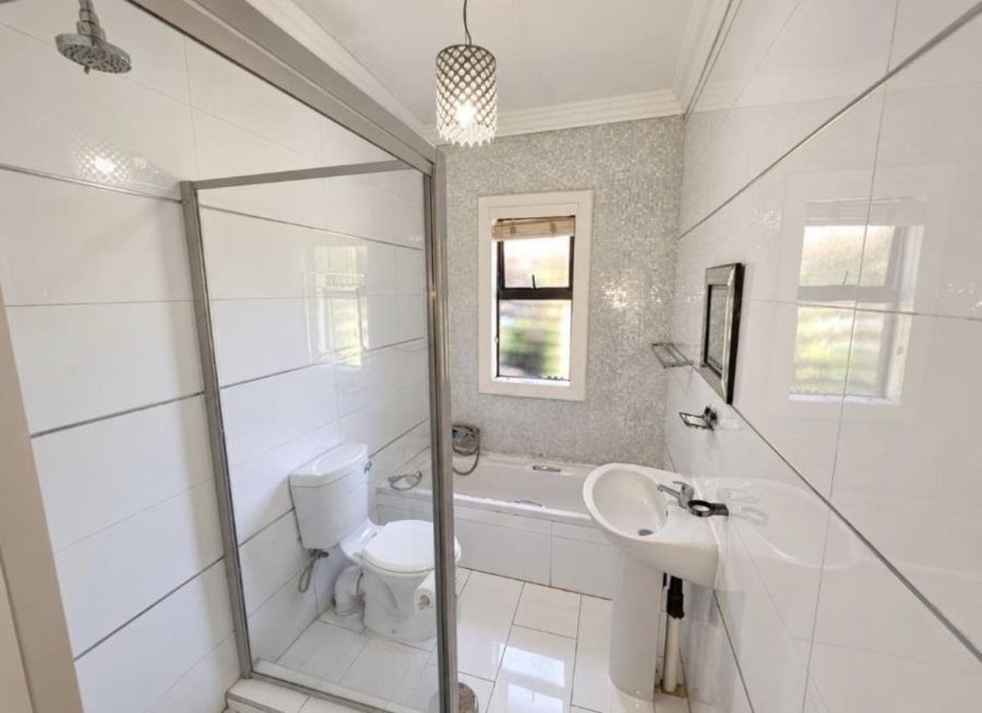 4 Bedroom Property for Sale in Brackendowns Gauteng