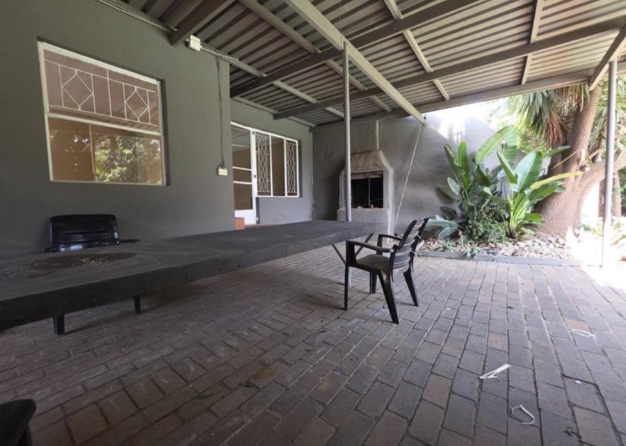 4 Bedroom Property for Sale in Brackendowns Gauteng