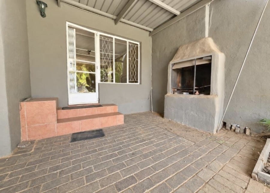 4 Bedroom Property for Sale in Brackendowns Gauteng