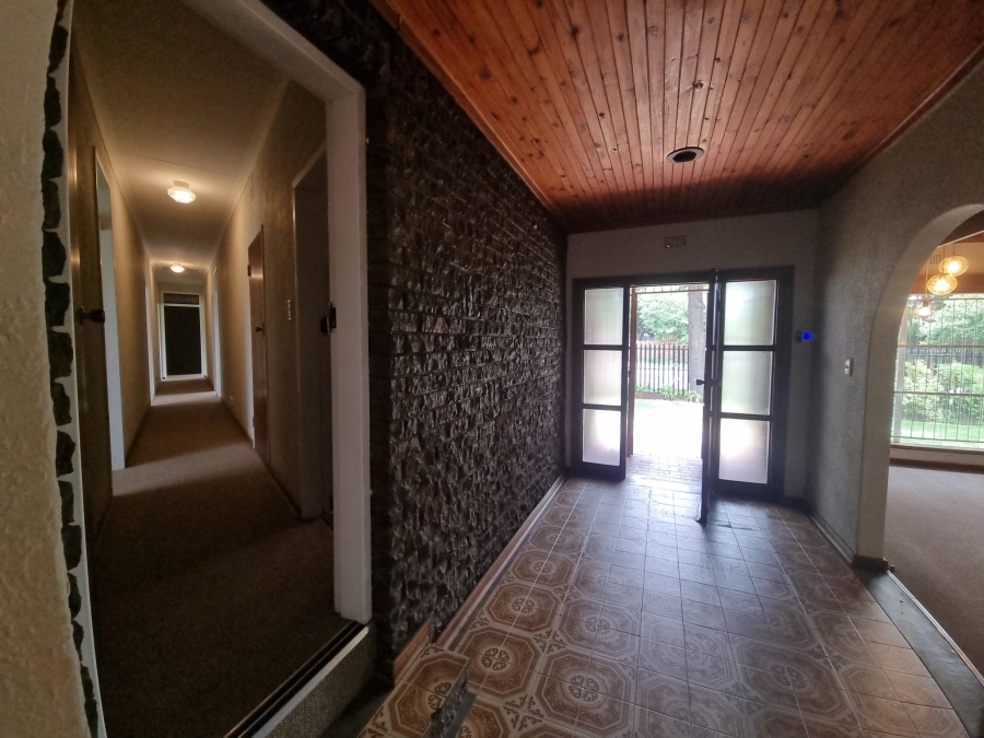 4 Bedroom Property for Sale in Parkhill Gardens Gauteng