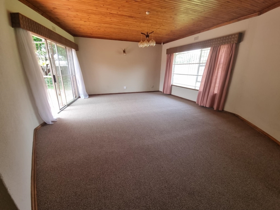 4 Bedroom Property for Sale in Parkhill Gardens Gauteng