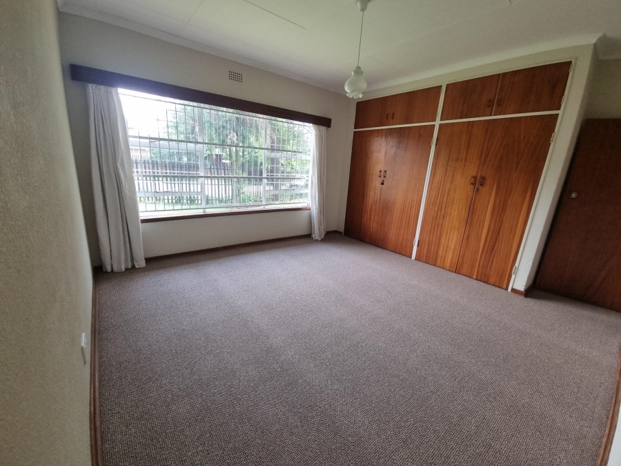4 Bedroom Property for Sale in Parkhill Gardens Gauteng