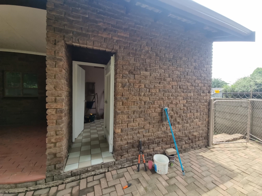 4 Bedroom Property for Sale in Parkhill Gardens Gauteng