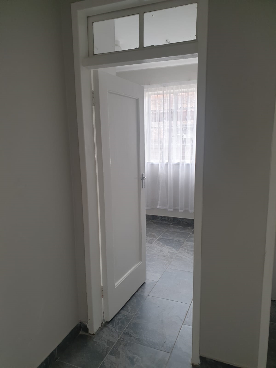 2 Bedroom Property for Sale in Peacehaven Gauteng