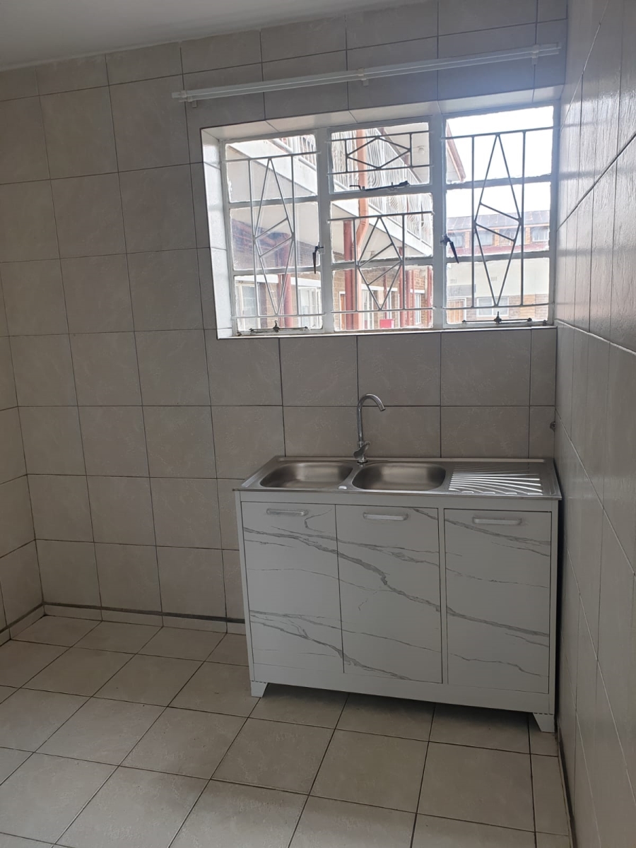 2 Bedroom Property for Sale in Peacehaven Gauteng