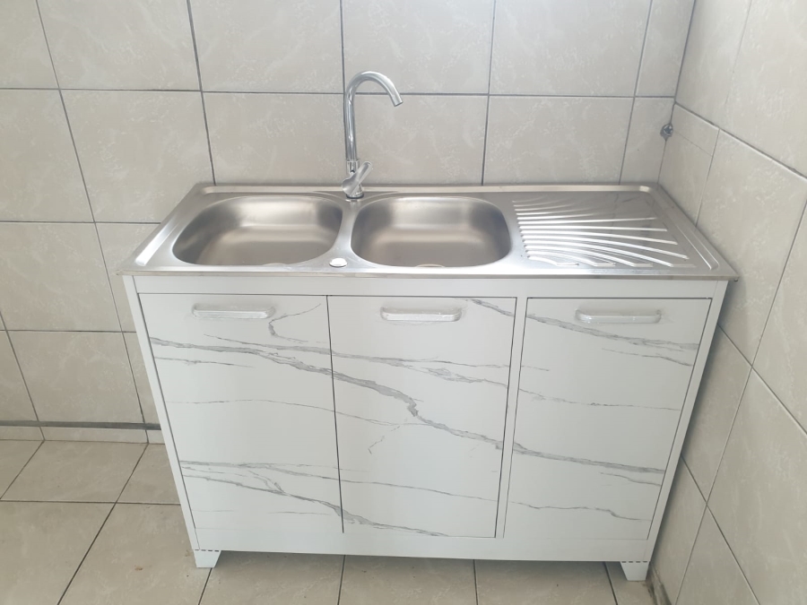 2 Bedroom Property for Sale in Peacehaven Gauteng