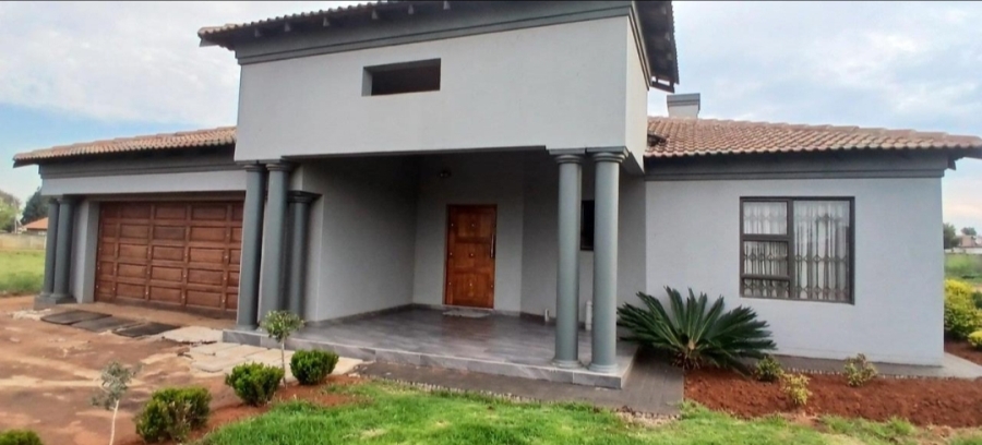 3 Bedroom Property for Sale in Kookrus Gauteng