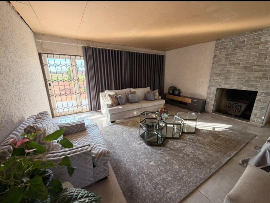 3 Bedroom Property for Sale in Kookrus Gauteng