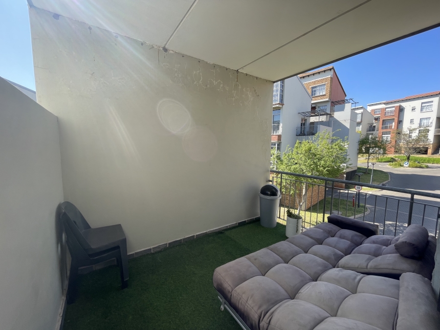 To Let 2 Bedroom Property for Rent in Houghton Estate Gauteng