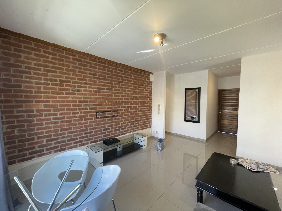 To Let 2 Bedroom Property for Rent in Houghton Estate Gauteng
