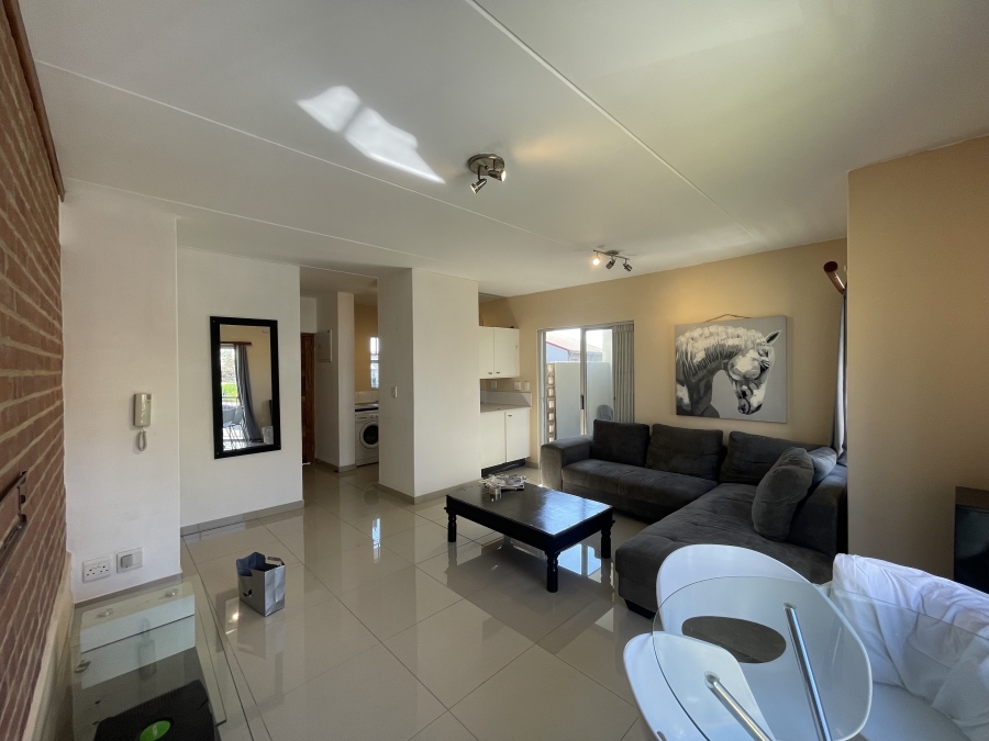 To Let 2 Bedroom Property for Rent in Houghton Estate Gauteng
