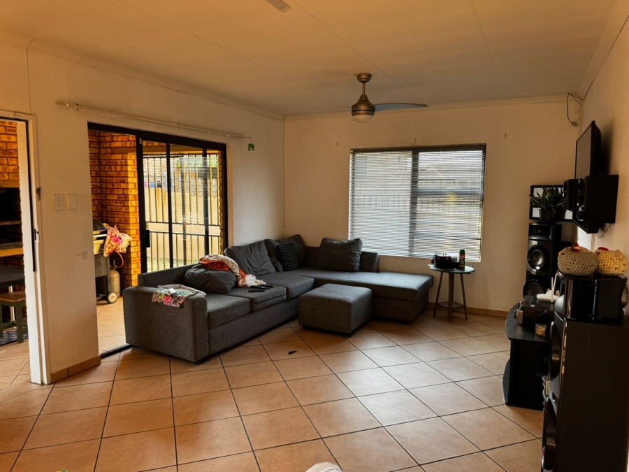 3 Bedroom Property for Sale in Fochville Gauteng