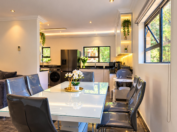 8 Bedroom Property for Sale in Eldo Glen Gauteng