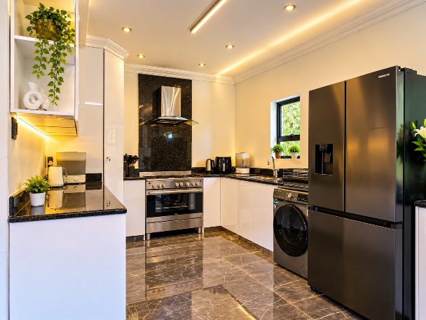 8 Bedroom Property for Sale in Eldo Glen Gauteng