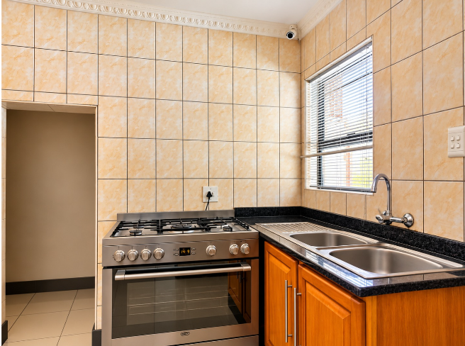 8 Bedroom Property for Sale in Eldo Glen Gauteng