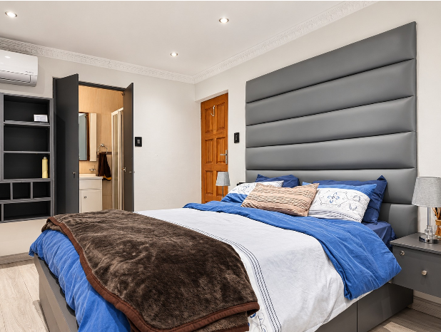 8 Bedroom Property for Sale in Eldo Glen Gauteng
