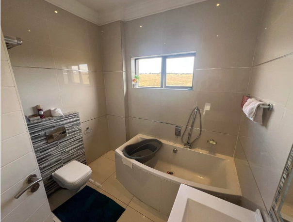 3 Bedroom Property for Sale in Blue Valley Golf Estate Gauteng