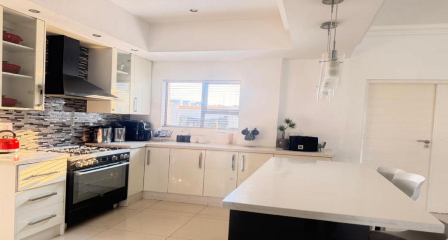 3 Bedroom Property for Sale in Blue Valley Golf Estate Gauteng