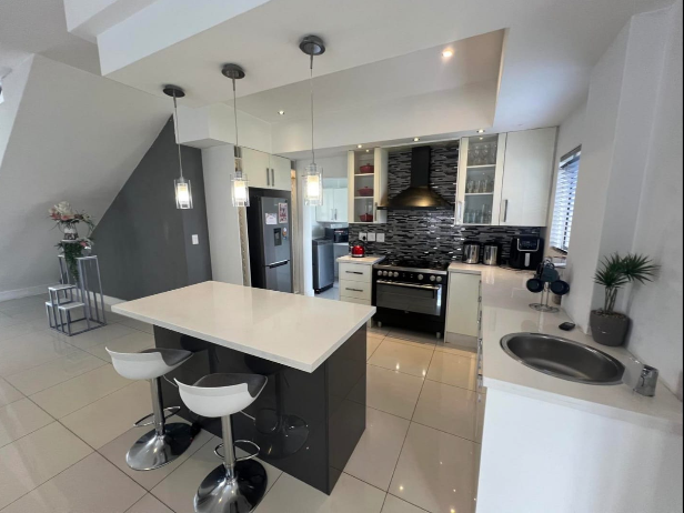 3 Bedroom Property for Sale in Blue Valley Golf Estate Gauteng