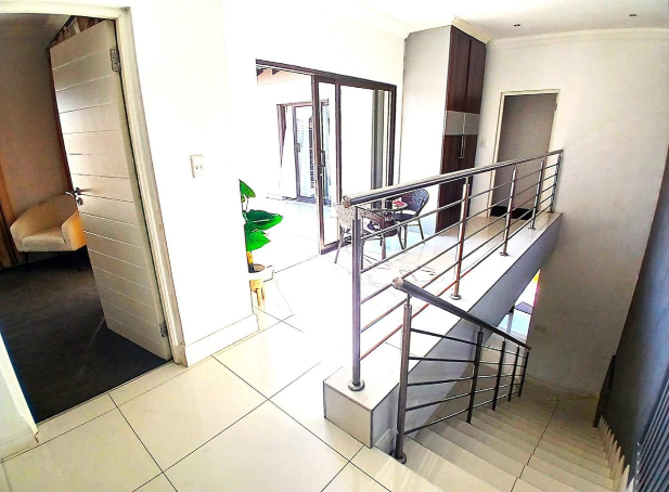 3 Bedroom Property for Sale in Blue Valley Golf Estate Gauteng