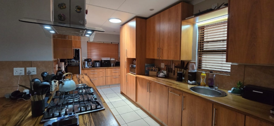 4 Bedroom Property for Sale in Clubview Gauteng