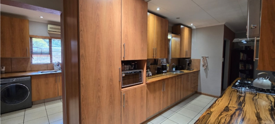 4 Bedroom Property for Sale in Clubview Gauteng