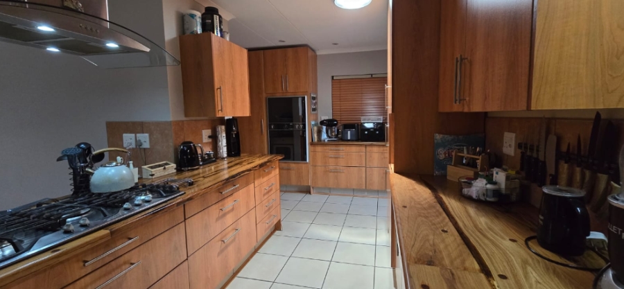 4 Bedroom Property for Sale in Clubview Gauteng