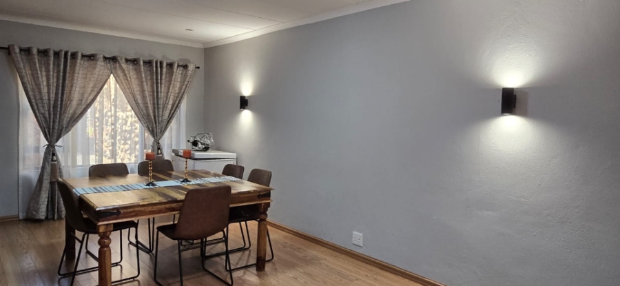 4 Bedroom Property for Sale in Clubview Gauteng