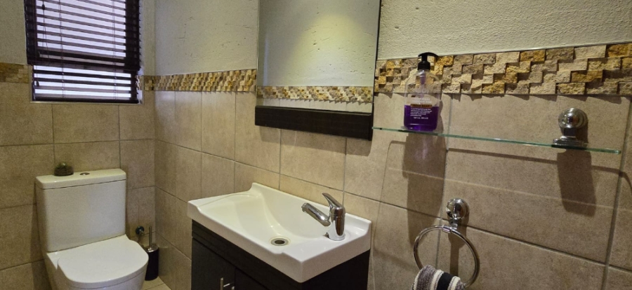 4 Bedroom Property for Sale in Clubview Gauteng