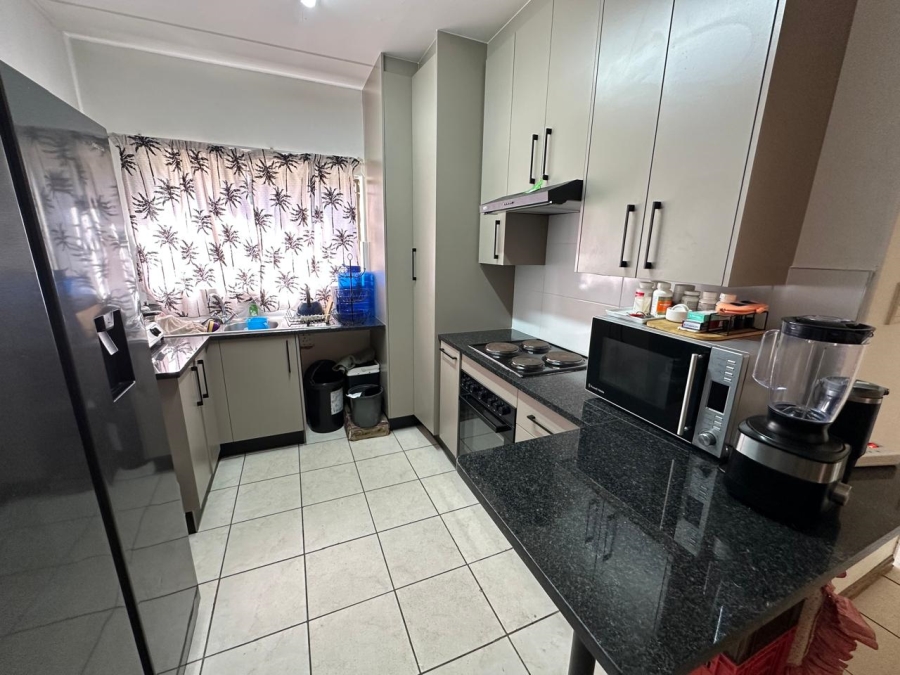 To Let 2 Bedroom Property for Rent in Willowbrook Gauteng