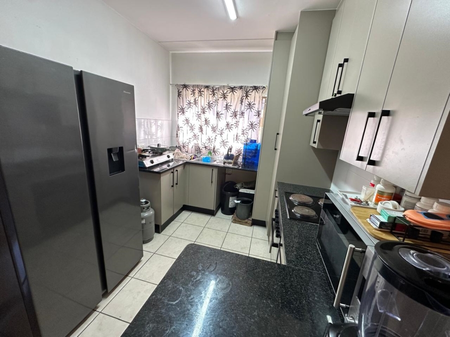 To Let 2 Bedroom Property for Rent in Willowbrook Gauteng