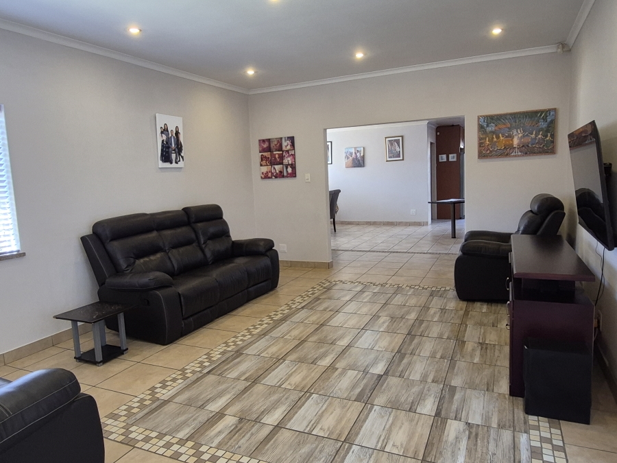4 Bedroom Property for Sale in Sunnyridge Gauteng