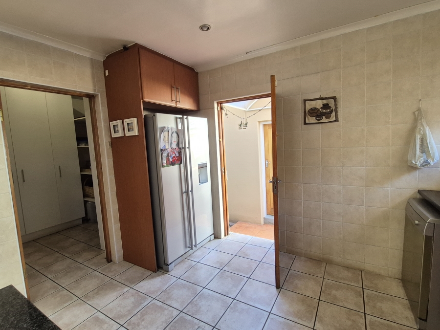 4 Bedroom Property for Sale in Sunnyridge Gauteng