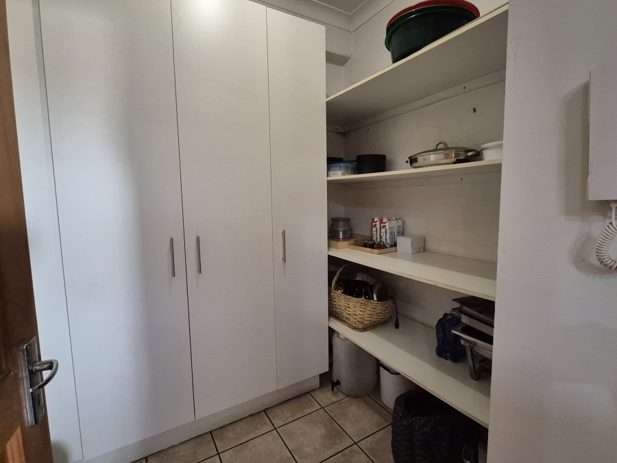4 Bedroom Property for Sale in Sunnyridge Gauteng