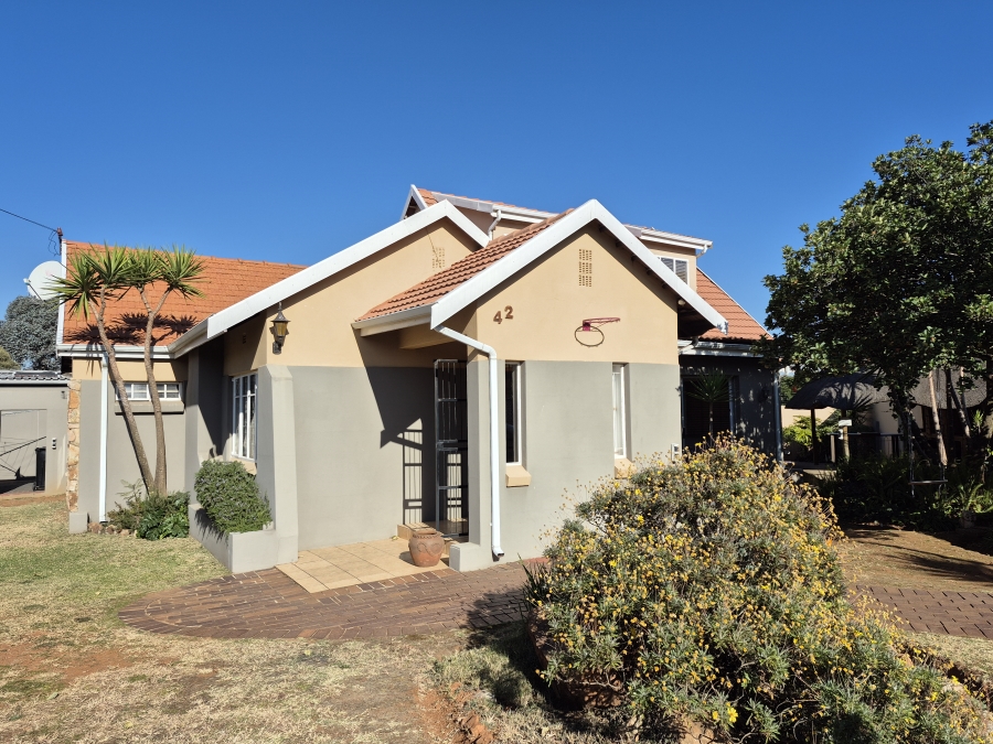 4 Bedroom Property for Sale in Sunnyridge Gauteng