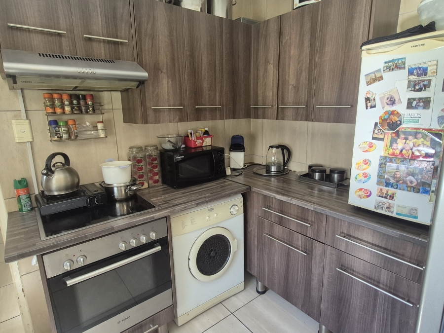 3 Bedroom Property for Sale in Sunnyridge Gauteng