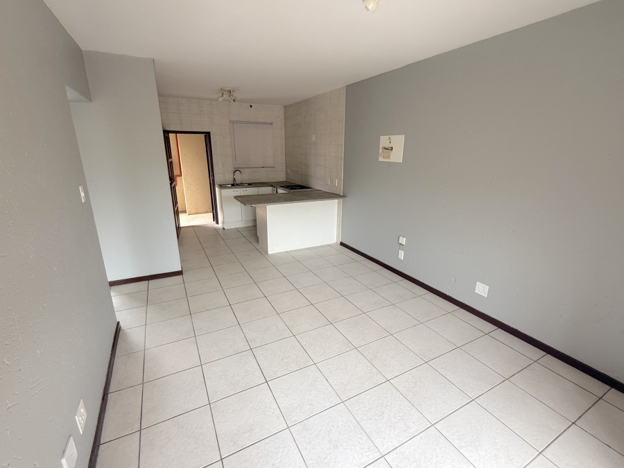 To Let 2 Bedroom Property for Rent in Noordheuwel Gauteng