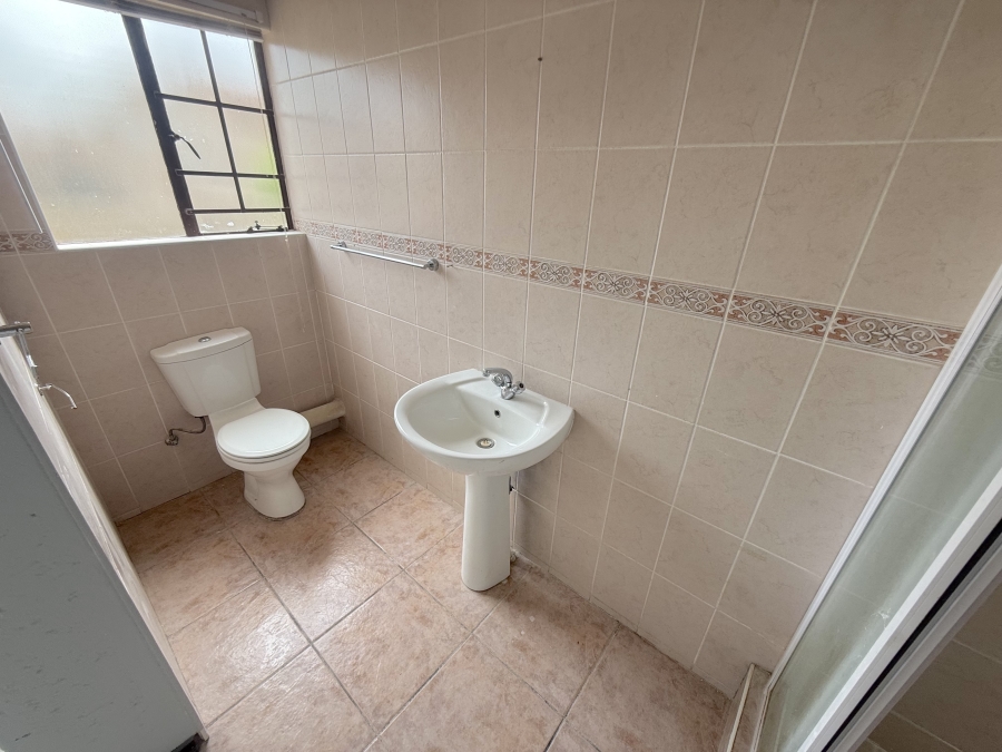 To Let 2 Bedroom Property for Rent in Noordheuwel Gauteng