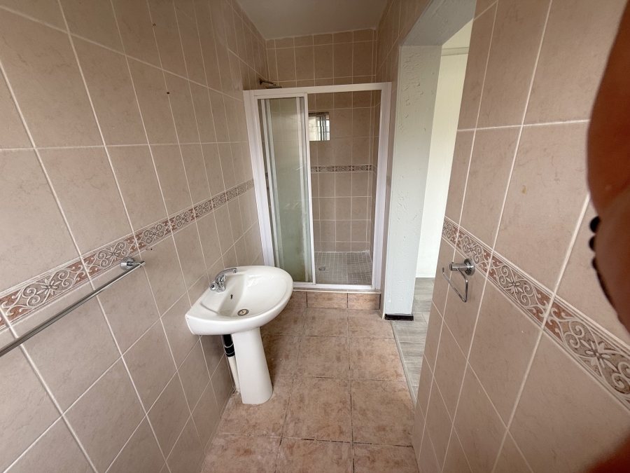 To Let 2 Bedroom Property for Rent in Noordheuwel Gauteng