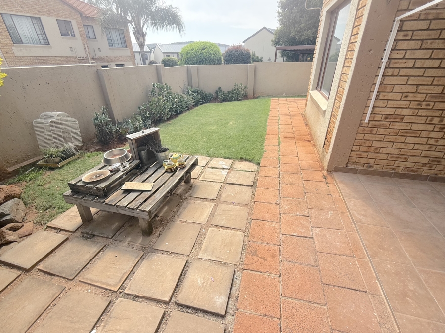 To Let 2 Bedroom Property for Rent in Noordheuwel Gauteng