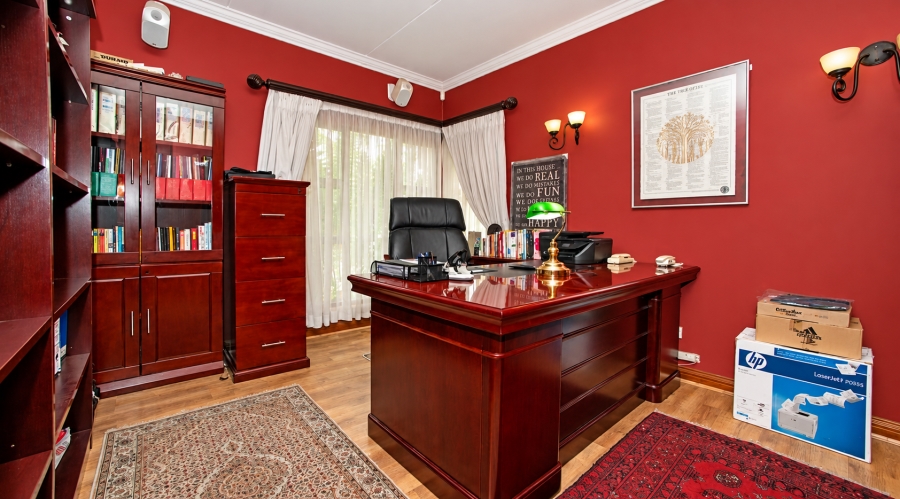 4 Bedroom Property for Sale in Glen Erasmia Gauteng
