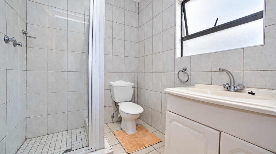 4 Bedroom Property for Sale in Glen Erasmia Gauteng
