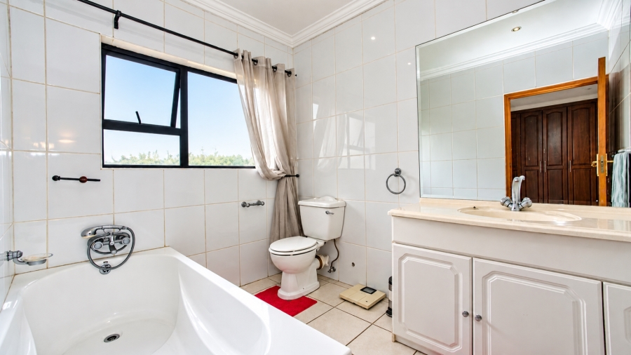 4 Bedroom Property for Sale in Glen Erasmia Gauteng