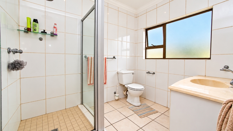 4 Bedroom Property for Sale in Glen Erasmia Gauteng