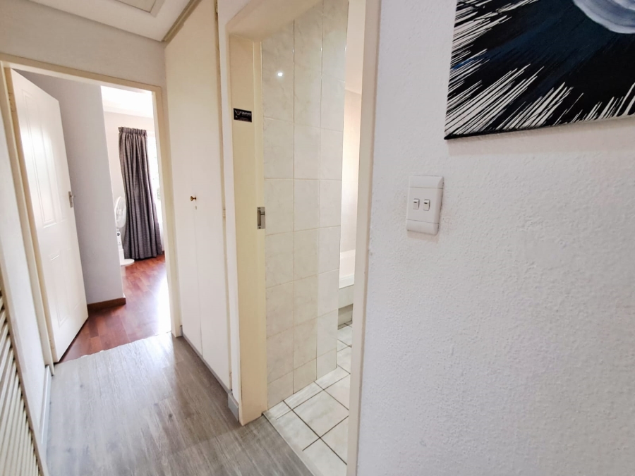 2 Bedroom Property for Sale in Kenleaf Gauteng
