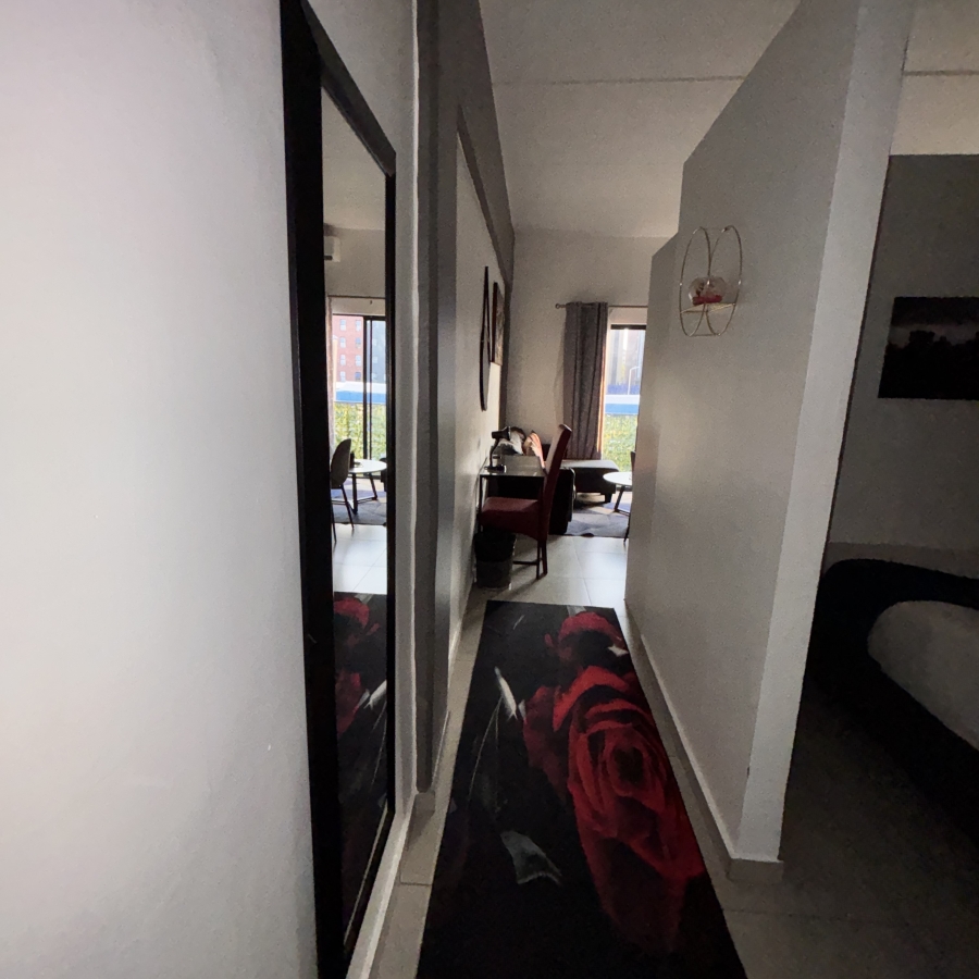 1 Bedroom Property for Sale in Ferndale Gauteng