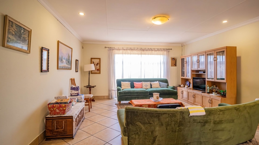 3 Bedroom Property for Sale in Selcourt Gauteng