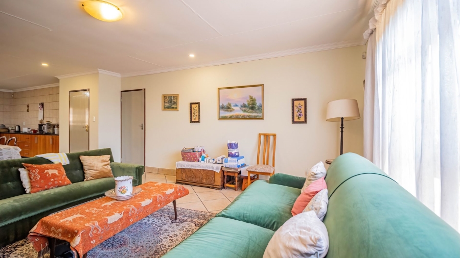 3 Bedroom Property for Sale in Selcourt Gauteng