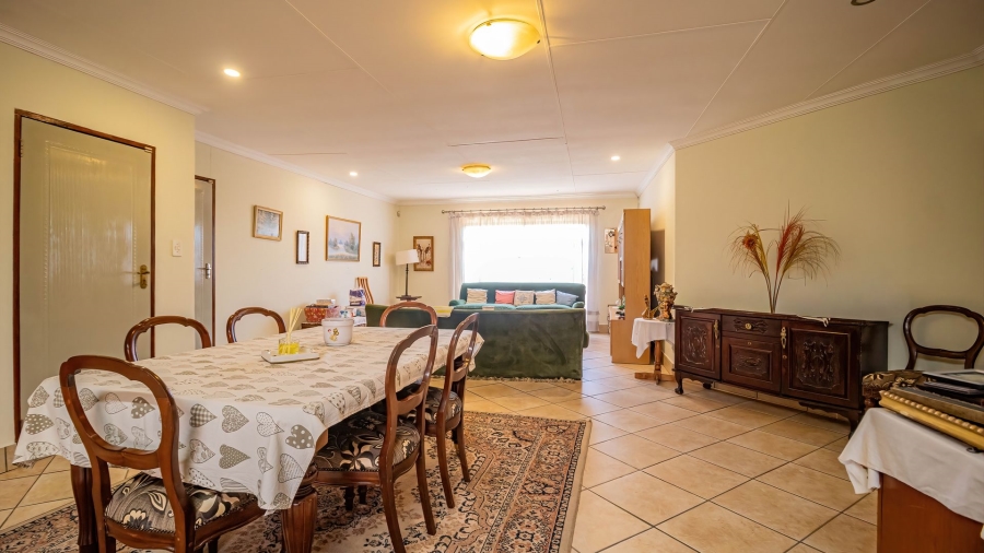 3 Bedroom Property for Sale in Selcourt Gauteng